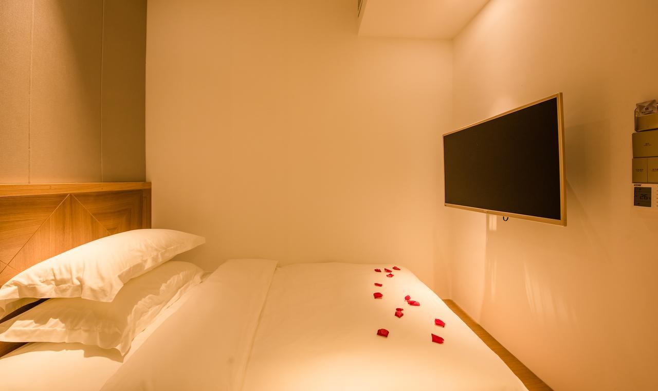 Borrman Hotel Guangzhou Tianhe Sports Center ภายนอก รูปภาพ